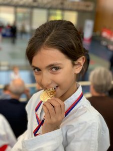 Coupe élite départemental Paris médaille d'or Karaté