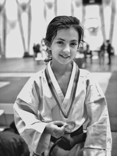 Camille bronze kata Coupe Elite karaté enfant