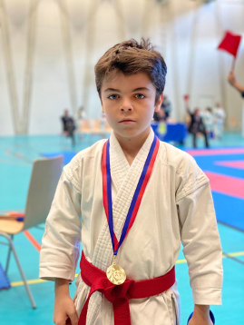 Gabriel champion Kata Coupe Elite Karaté Shotokan