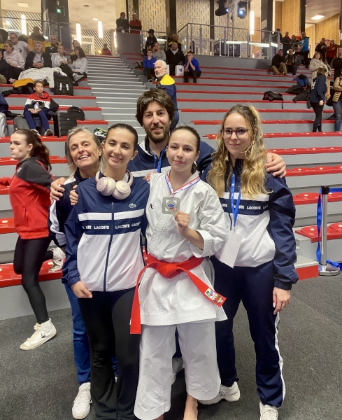 Ines médaille